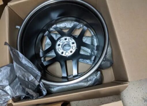 A set of Brand new 2013-2014 Mustang GT500 Wheels