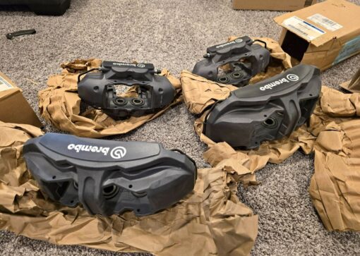 GT350 Brembo Brakes Calipers. ford mustang gt350 brakes calipers, mustang gt350, shelby gt350 brembo brakes calipers,brembo brakes calipers